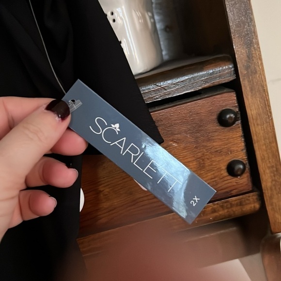 SCARLETT Plus Solid Black Cold Shoulder Short Sleeve Dress Top, Sz 2X, NWT. - Picture 6 of 8